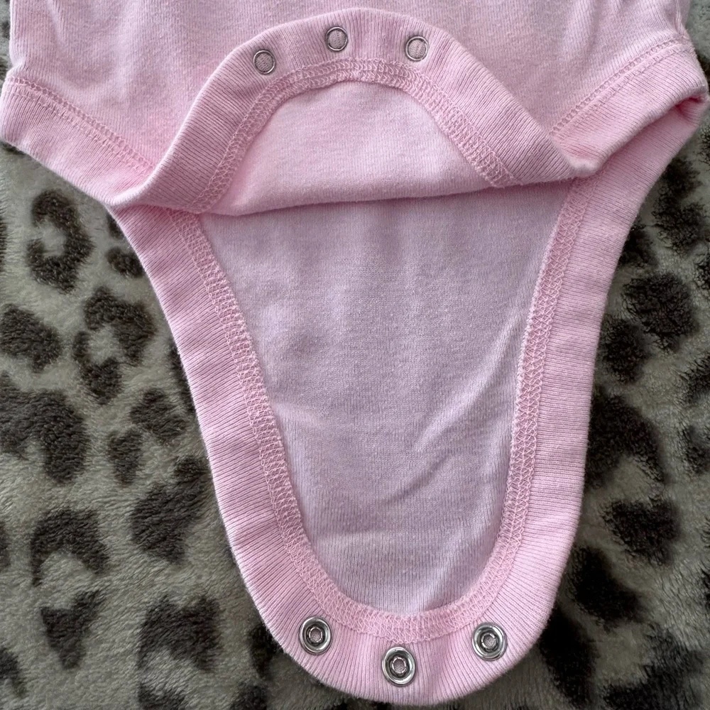 2006 Old Navy Daddy’s Little Sparkler Short Sleeve Bodysuit Onesie Pink 6-12 mo